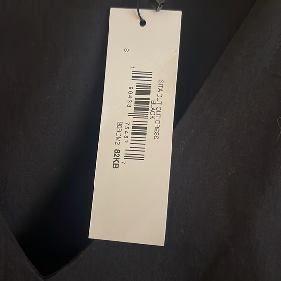 The Drop Black longsleeve cut out dress - Picture 3 of 6